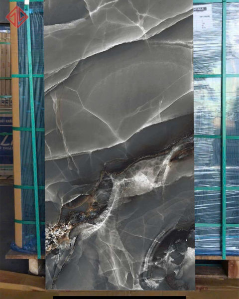 HIMALAYA BLACK
